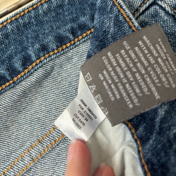 Torrid 18R Straight Classic Denim High-Rise Studded Jeans - Picture 13 of 13